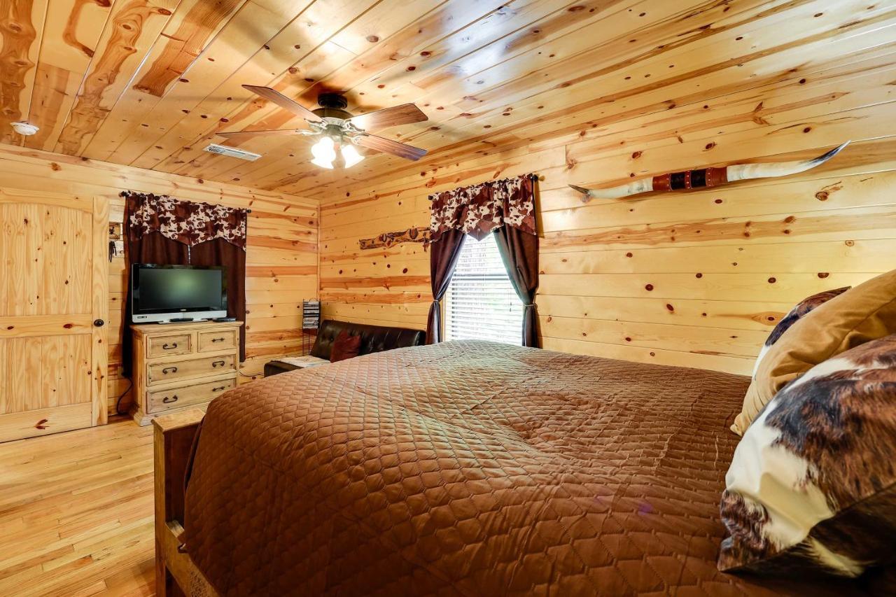 Broken Bow Rental Cabin With Hot Tub And Bar المظهر الخارجي الصورة