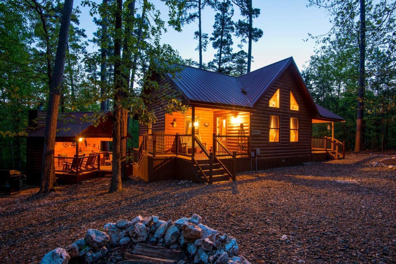 Broken Bow Rental Cabin With Hot Tub And Bar المظهر الخارجي الصورة