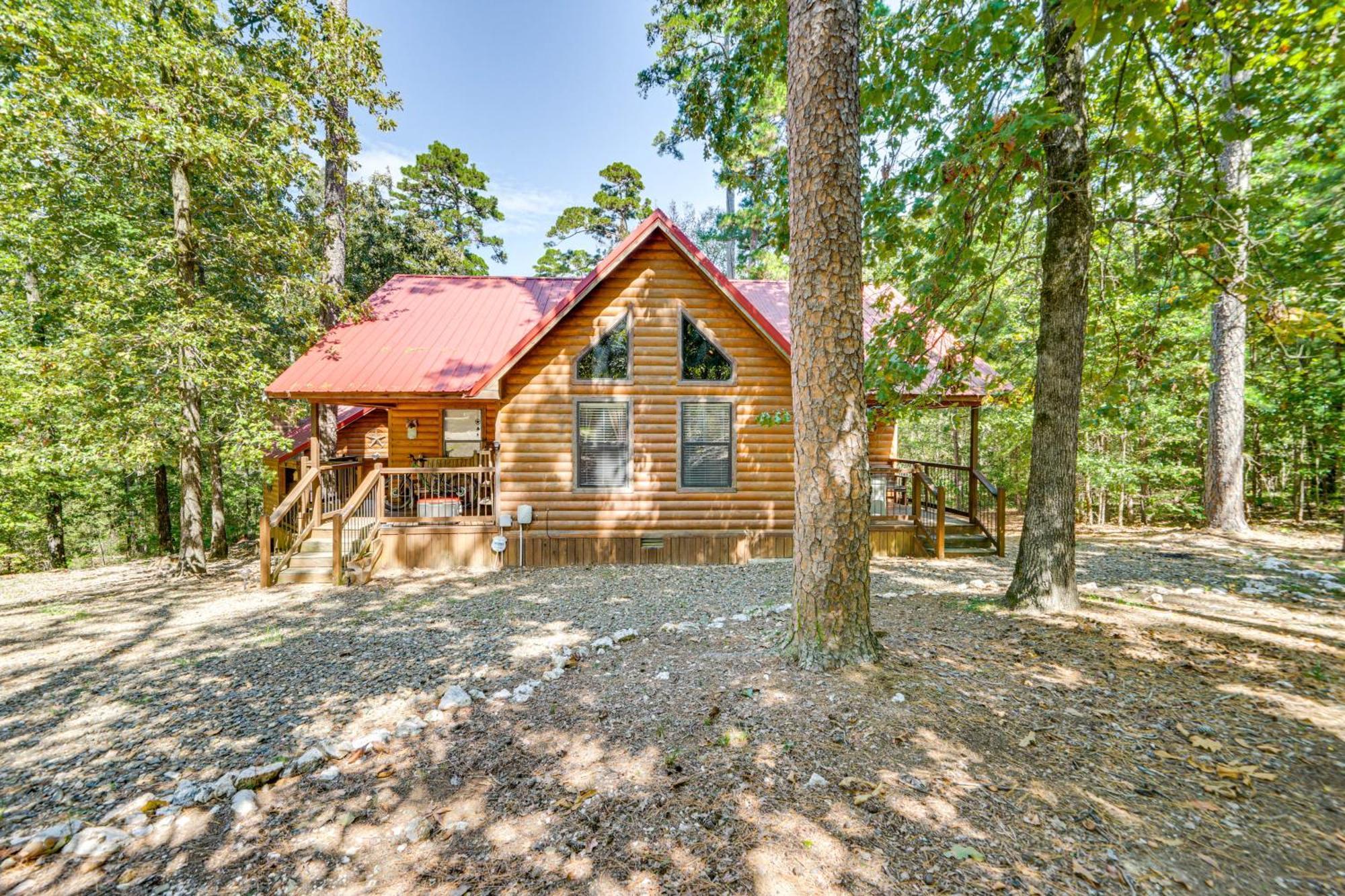 Broken Bow Rental Cabin With Hot Tub And Bar المظهر الخارجي الصورة