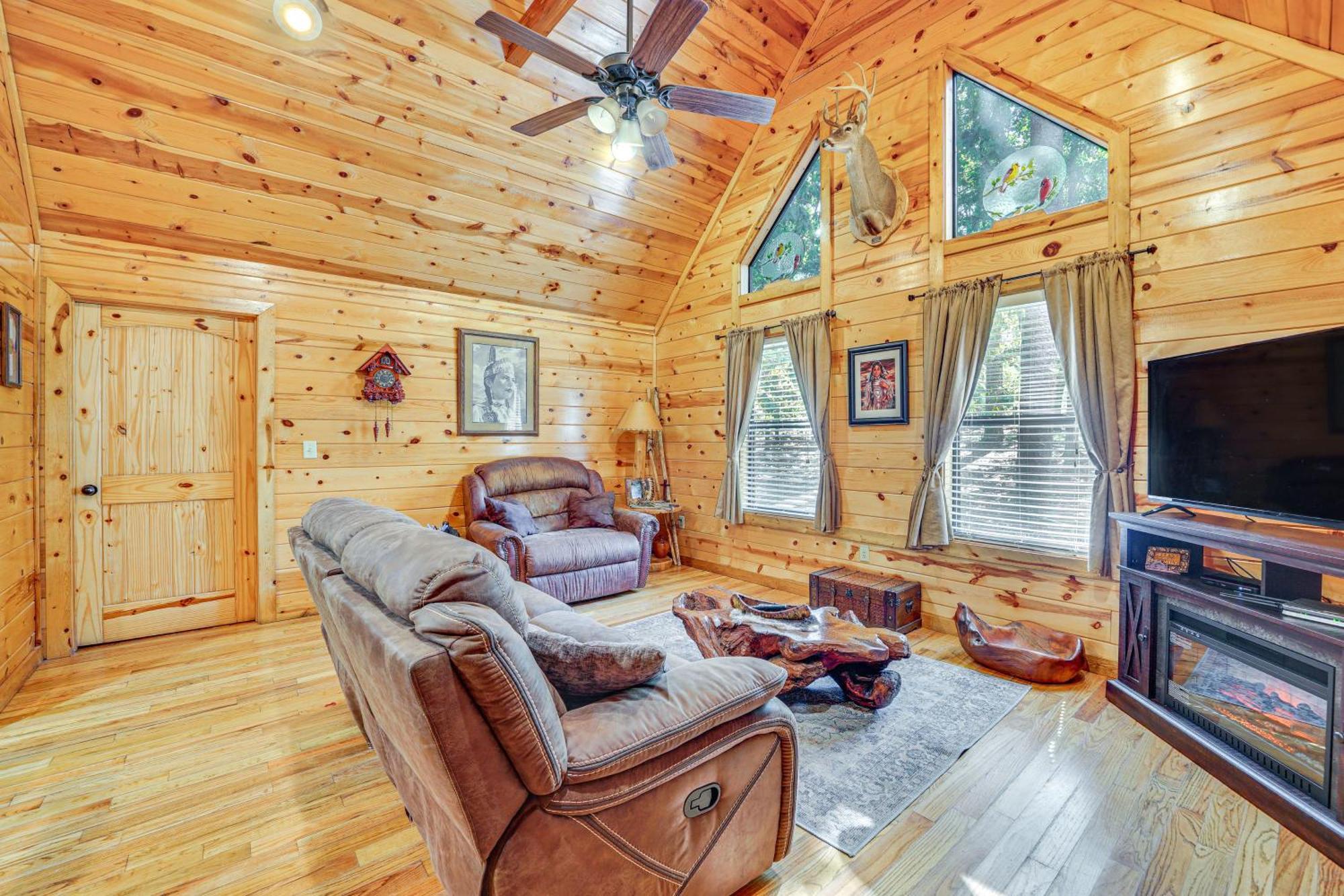 Broken Bow Rental Cabin With Hot Tub And Bar المظهر الخارجي الصورة